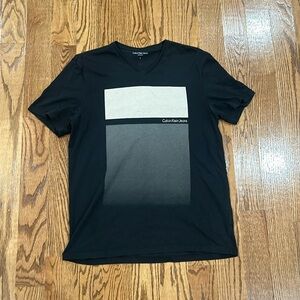 T shirt Calvin Klein men good condition